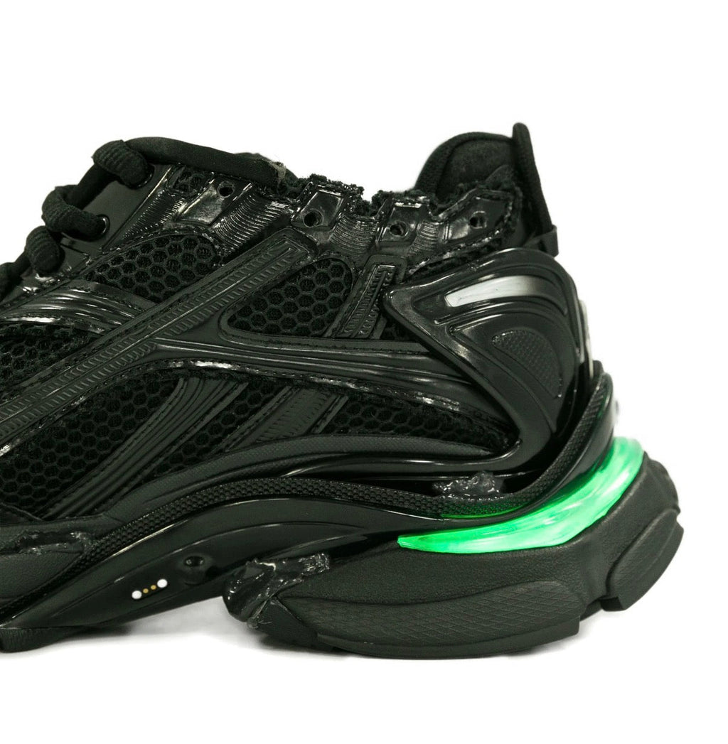 Shoes bal*nci*ga track led
